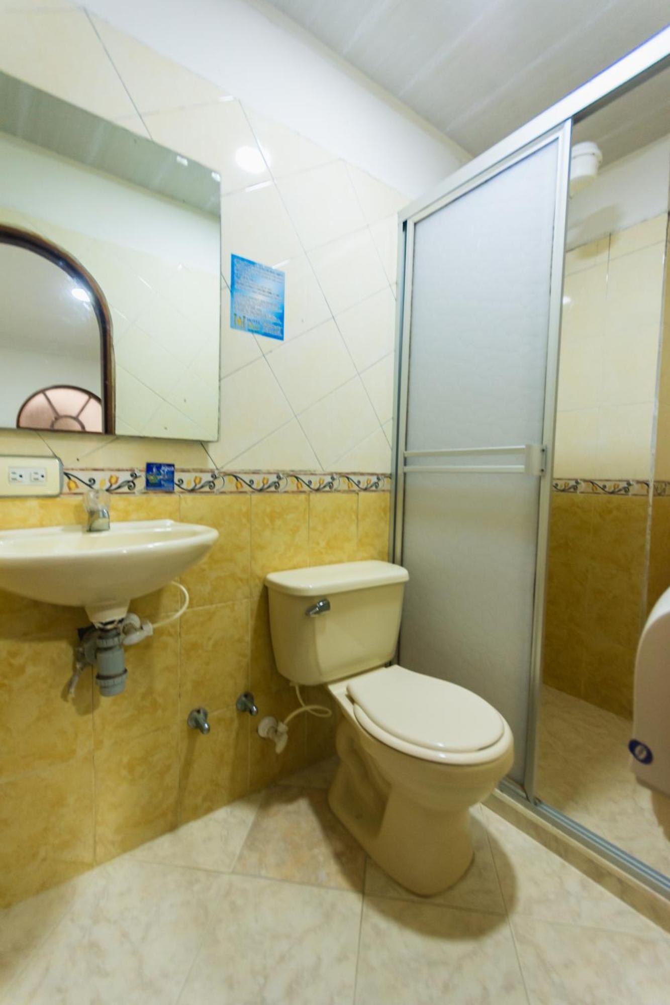 Hotel Real Guatapé מראה חיצוני תמונה